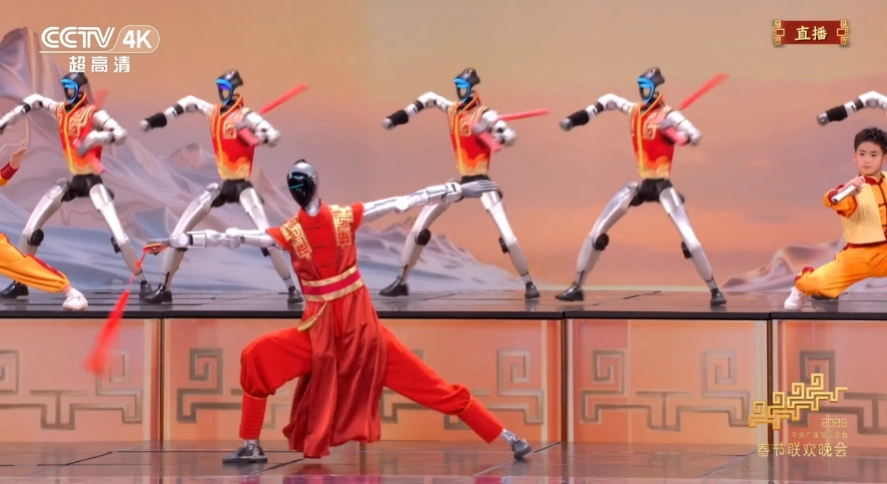 重庆时时彩:春节营销冰火两重天:元宝、千问DAU腰斩,机器人狂吸35亿融资